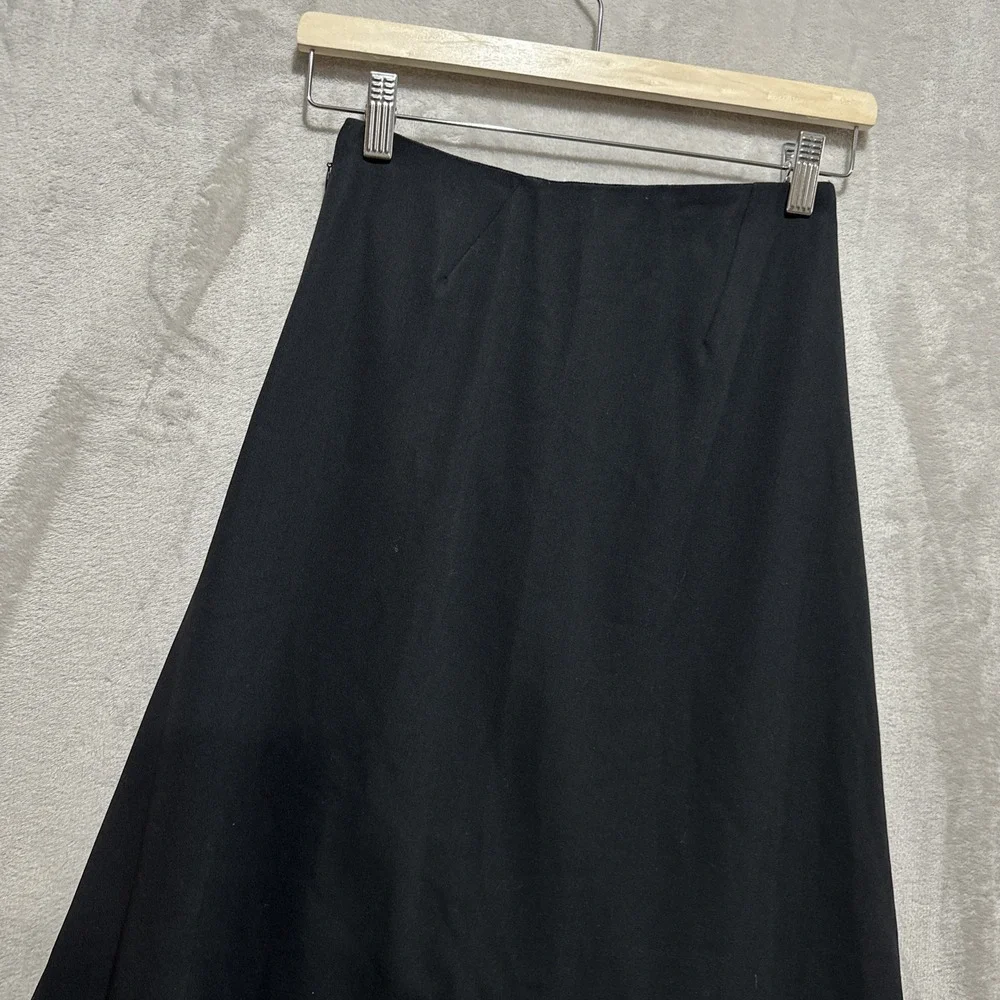 Chanel Women's 24 Black A-Line Textured Skirt Side Zip Made‎ In France Button